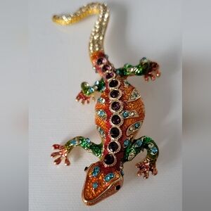 Beautiful Multi- Color Rhinestones Lizard Brooch